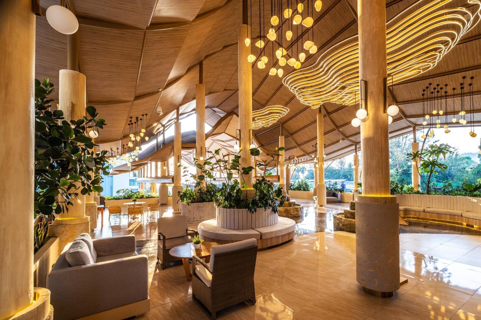 Phuket Emerald Beach Resort Karon 外观 照片