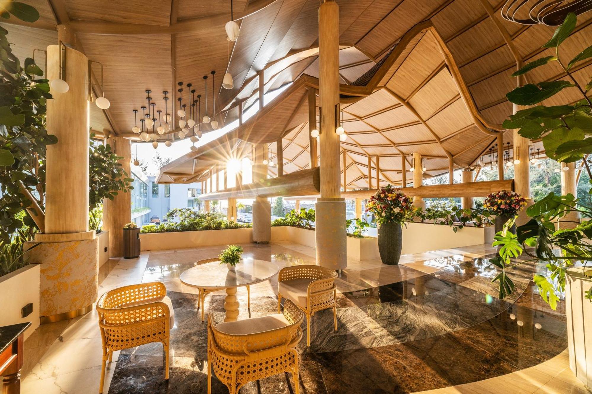 Phuket Emerald Beach Resort Karon 外观 照片